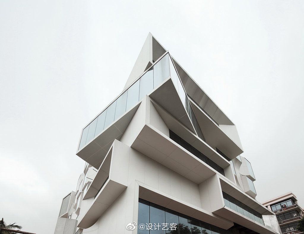 后现代主义建筑设计深圳回酒店都市实践建筑事务所