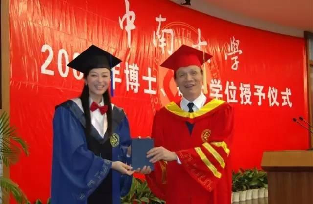 43岁舒高生活近照：走红后因前夫事业一落千丈，如今再嫁却很幸福