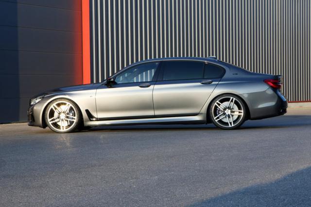 旗舰依然不满足BMW M760Li xDrive