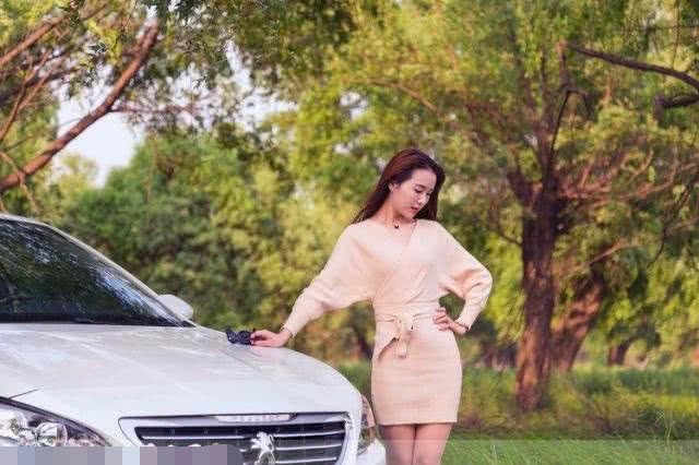 最喜欢的标致车模,淑女气质无人能敌,男的看了都动心