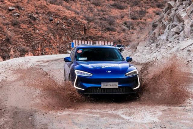 3.5秒破百续航500km,30+安全配置,定制化购车,27.8万起,已火