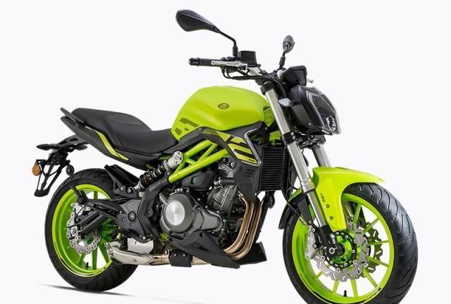 进口贝纳利300摩托车图片