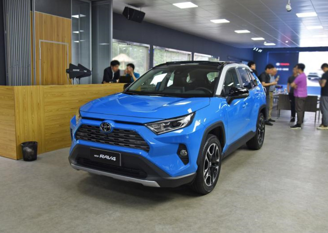 全新RAV4疑似售价曝光!18万起售,混动仅需23.5万起!