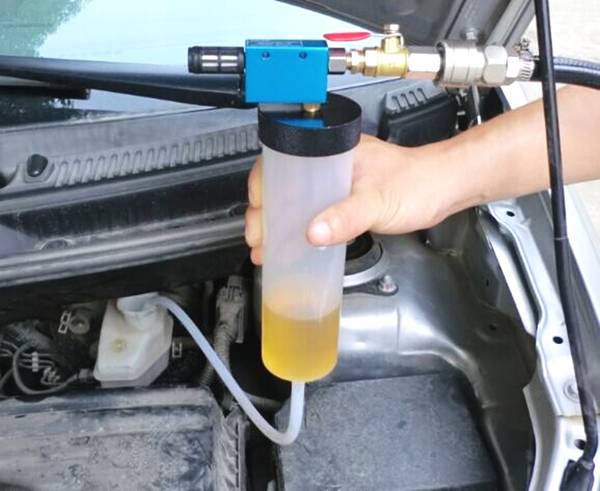 一直不换刹车油会导致刹车失灵吗？