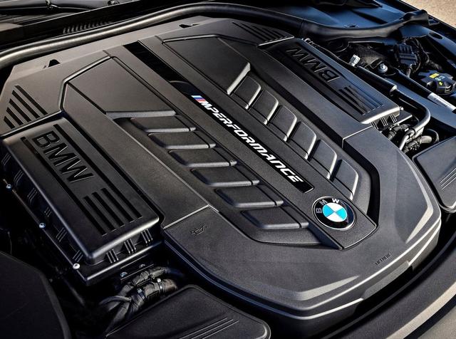 旗舰依然不满足BMW M760Li xDrive