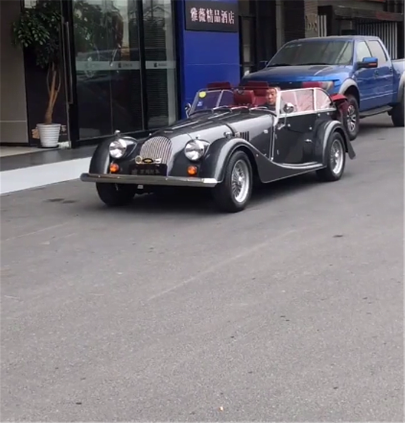 外观似劳斯莱斯,排量仅2.0L卖百万,却号称“最舒适老爷车”