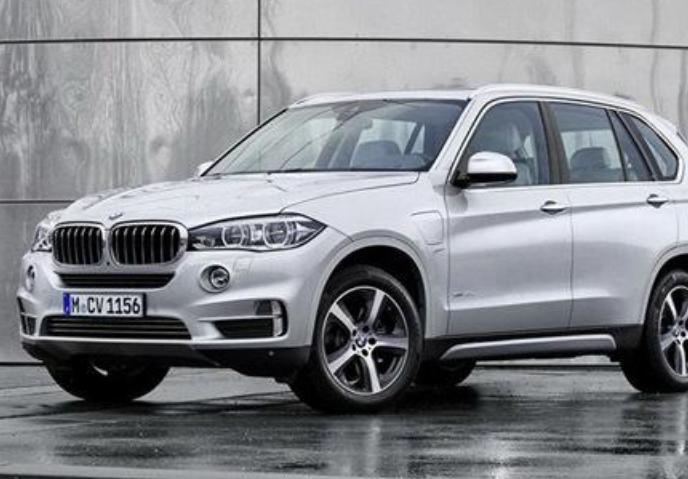 汽车：BMW X5，一款中型多用途车的原型插电式混合动力电动汽车