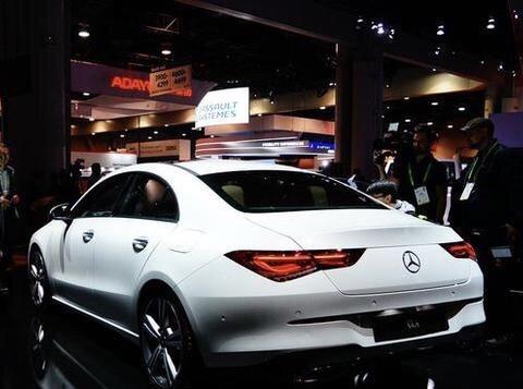 没白等！开出去底气足，无框门+全时四驱，论颜值、C级真没它帅