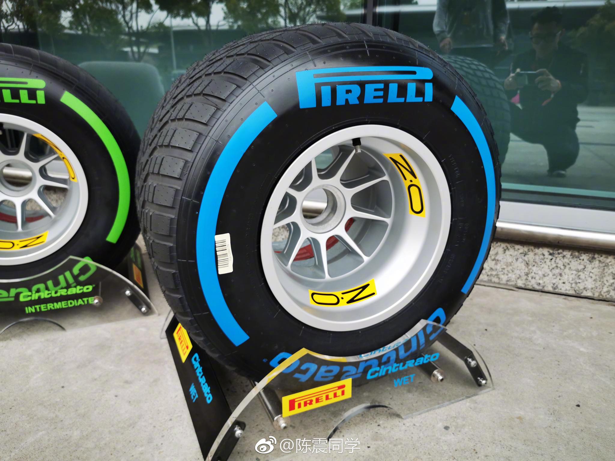 New slick tyre extends Pirelli F1 range, 3 compounds available per race weekend - Tyrepress