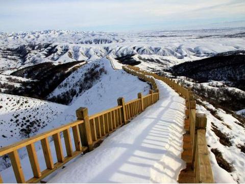 冬季汽车电瓶如何避免亏电