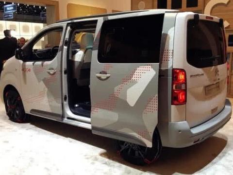 这款法系MPV火了！2.0T配四驱，关键秒变房车，能平躺4人