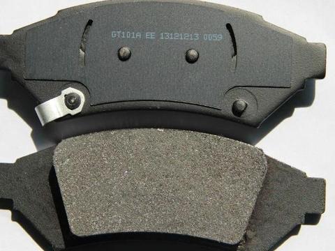 跑三万公里刹车片真的需要更换吗？老司机用经验告诉你换不换