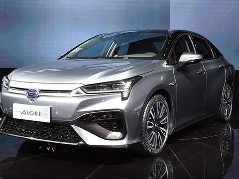 广汽给新能源市场投放一枚炸弹！纯电续航6百公里，比特斯拉更牛