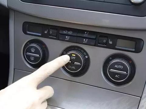 电瓶就是这么坏掉的！这些坏习惯很多老司机都会犯