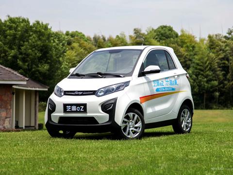 仍卖5.98万，续航提升至330公里，众泰芝麻eZ推出高续航版本