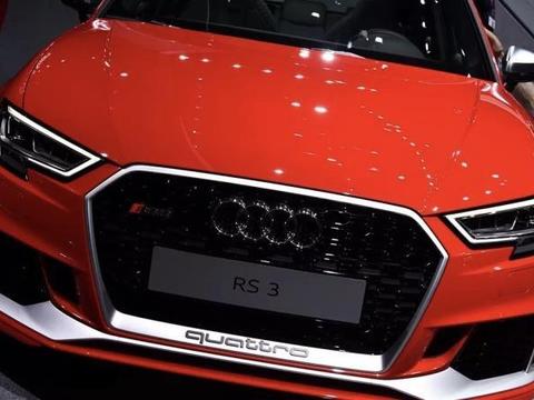 A4的噩梦 5缸加持400马力，零百4.1S，电磁悬挂四驱，堪称直线王