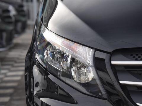 车长5米3的“大奔驰”, 仅28万起, 开出去比埃尔法大气,