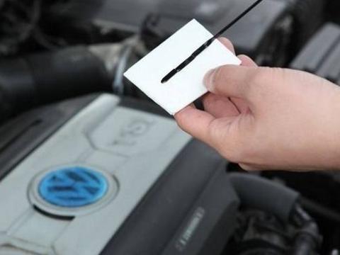 汽修工酒后吐真言：汽车上最无用的4大保养，别被坑