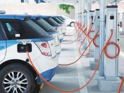 新能源车长时间驾驶应该注意哪些？不知道很容易毁了车子！