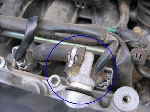 修车后，记得带走换下来的这3个旧件，汽修师傅：即使坏了也值钱