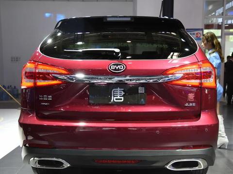 这款新能源汽车来考虑一下，油耗百公里才2L，十分不错！