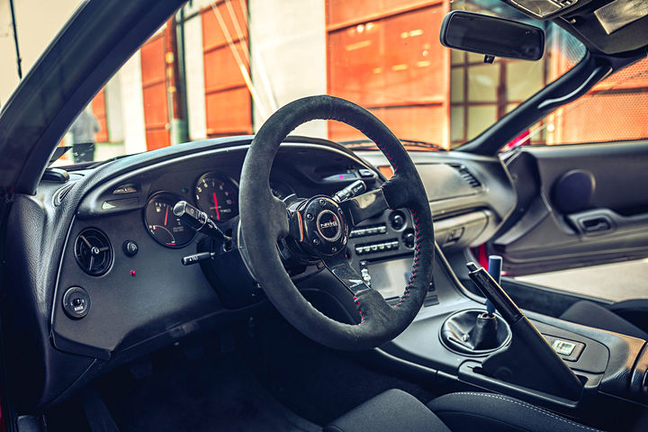 改装1993年红色丰田Supra Mk4 发烧友的经典收藏之作