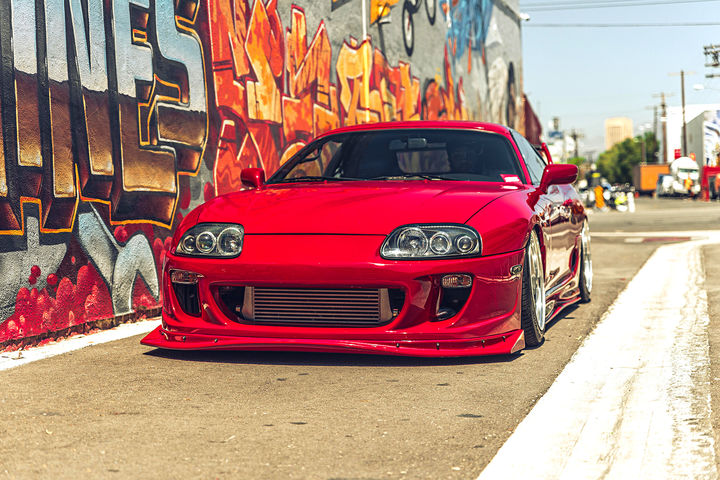 改装1993年红色丰田Supra Mk4 发烧友的经典收藏之作