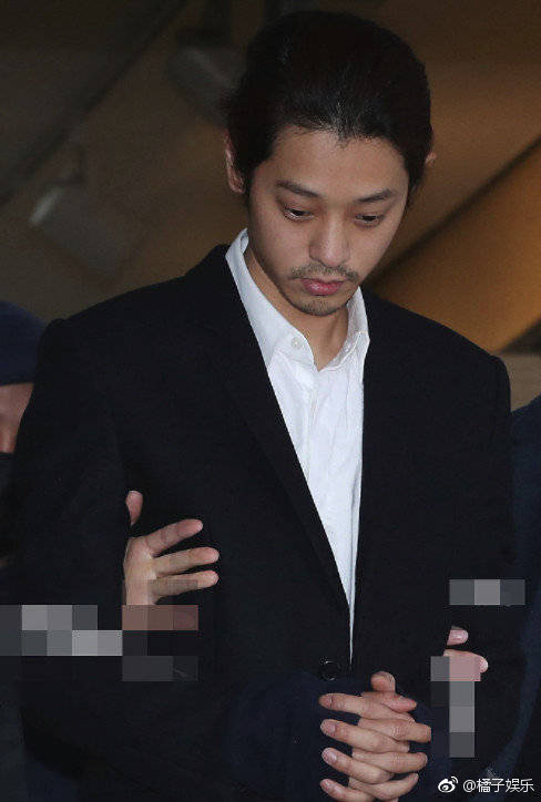 网曝胜利郑俊英聊天群新名单