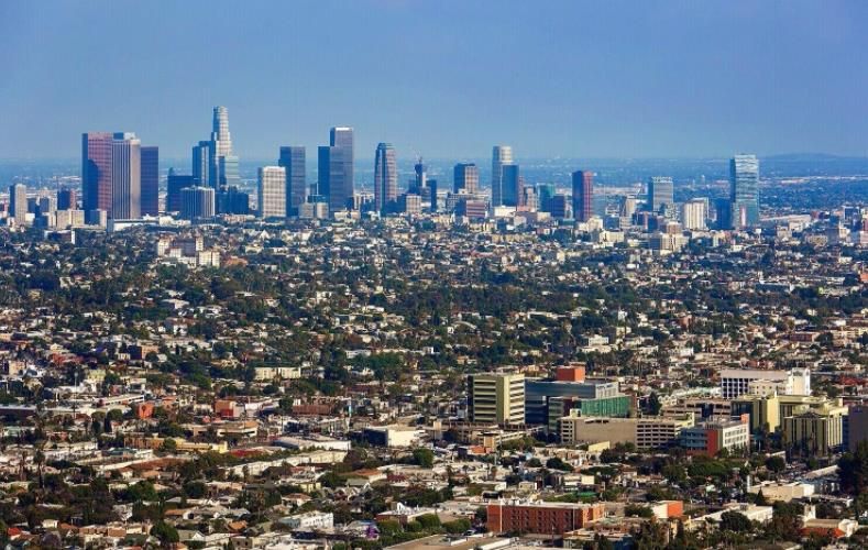 洛杉矶快船主场强势表现助力NBA积分榜排名飙升