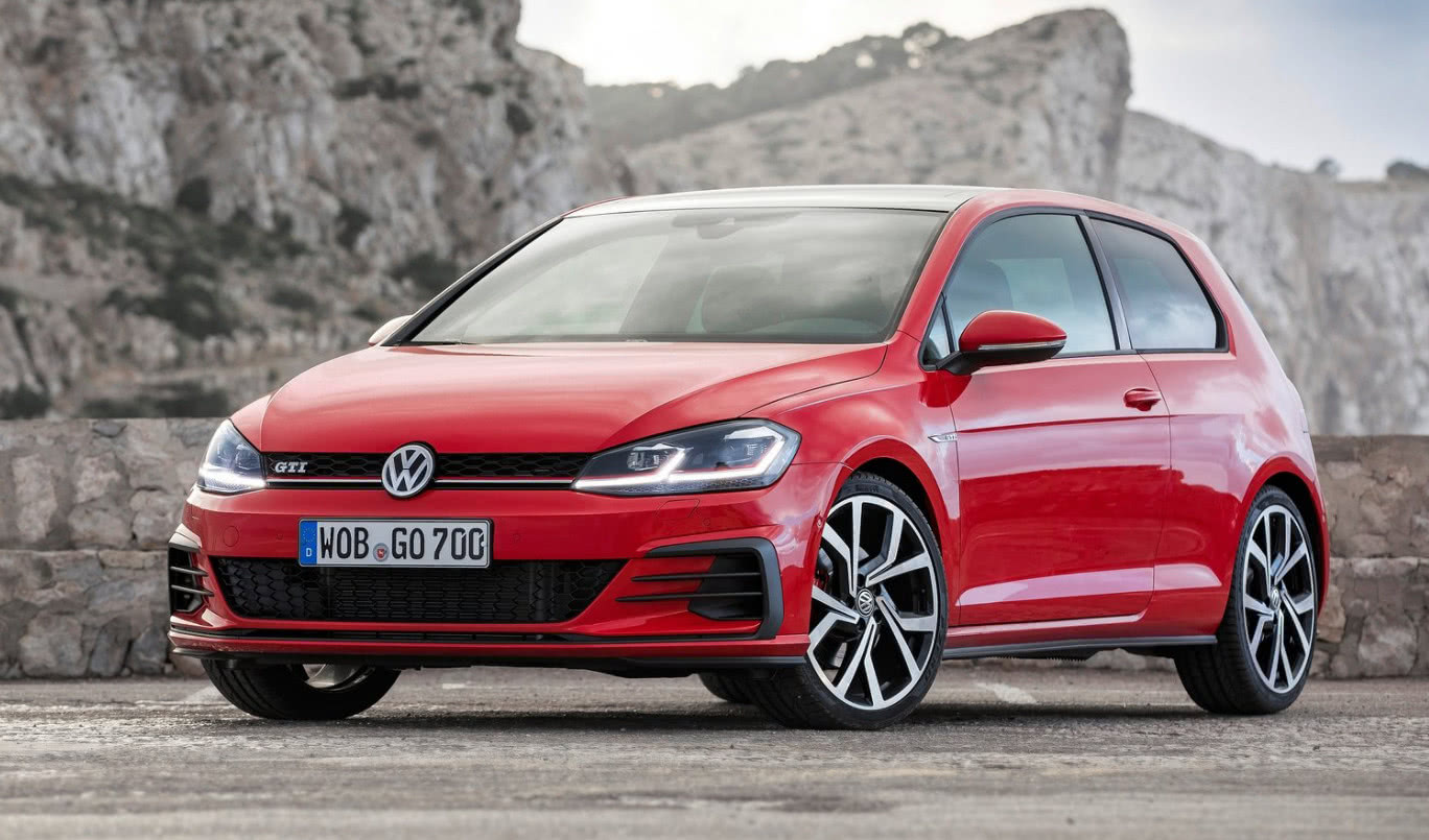 25万入手大众高尔夫，车主分享体验:轻点油门便会蹿出去