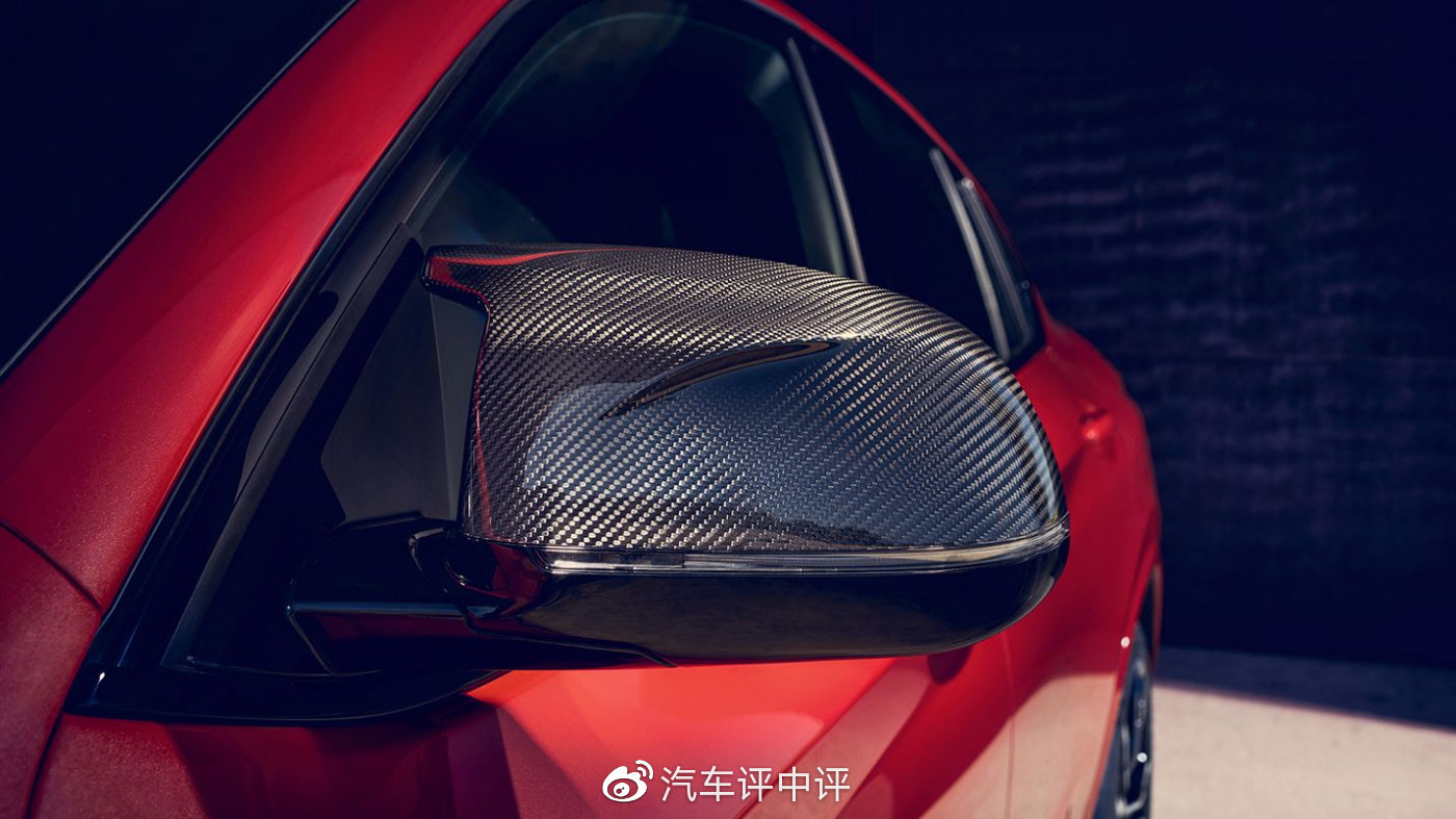 M家族又添新成员,宝马X3 M/X4 M上市,83.99万元起售