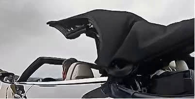 宝马跑车，就是这么帅气。