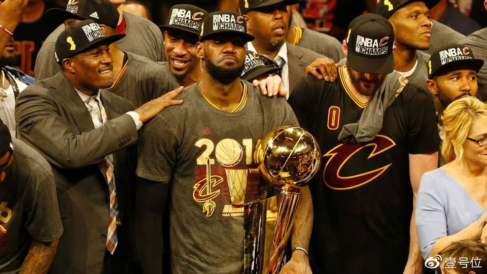 詹姆斯携手伦纳德快船双星时代能否开启总冠军征程