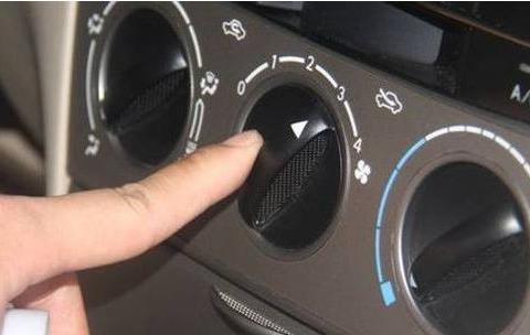 汽车在熄火后：大家谨记三不准，不然太影响电池寿命了