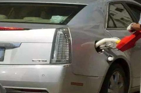 交警提醒这4项救援都是免费的，随叫随到，车主4S店为何不说