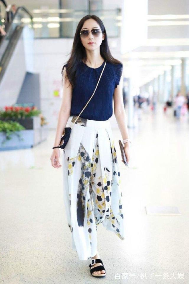 她是唯一一个将中国移动告上法庭的明星,从此