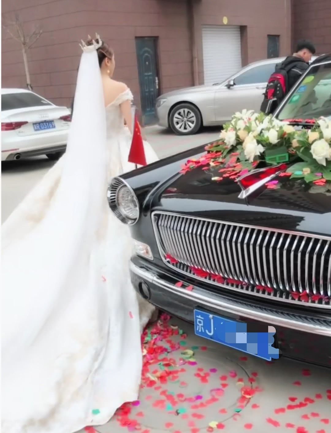 “红旗“最新资讯都在这了，就等你来