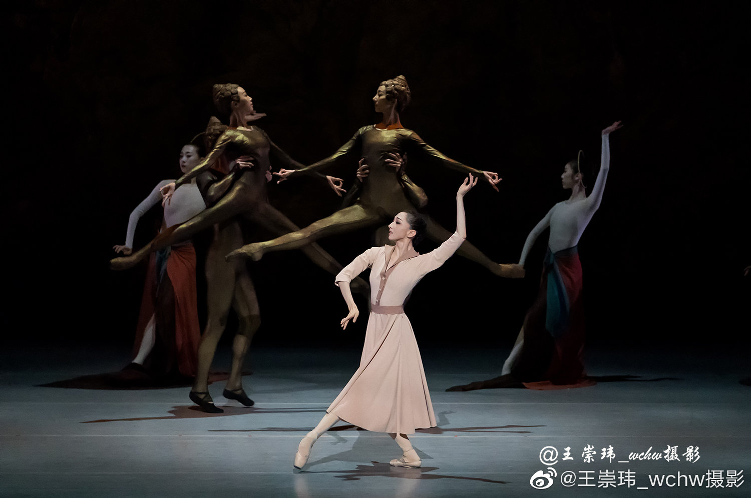 她们才是中国优雅：芭蕾舞台上的三朵“琼花”