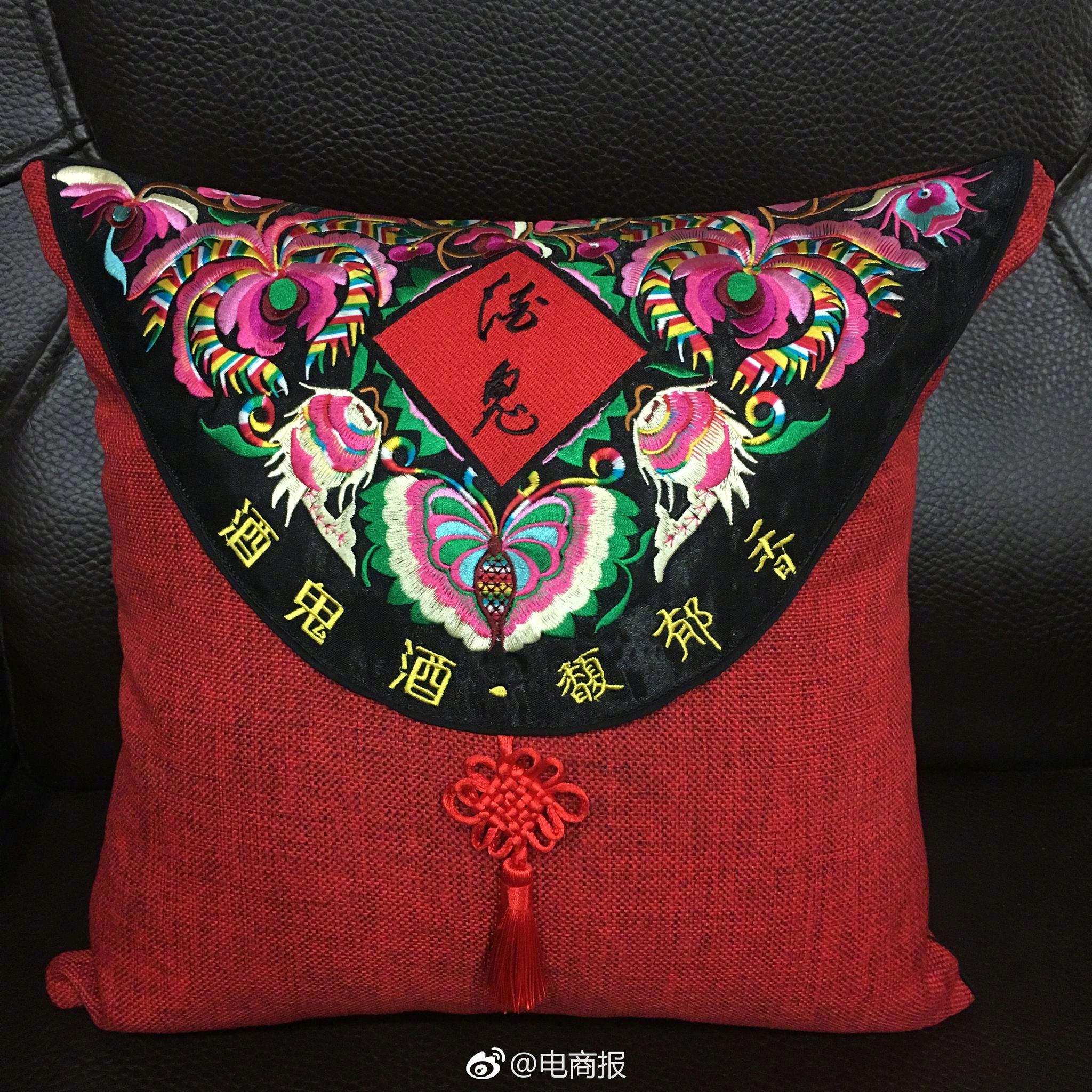 给长辈敬酒词的简洁大方之道 助你表达敬意 (给长辈敬酒词怎么说又大方又简单)