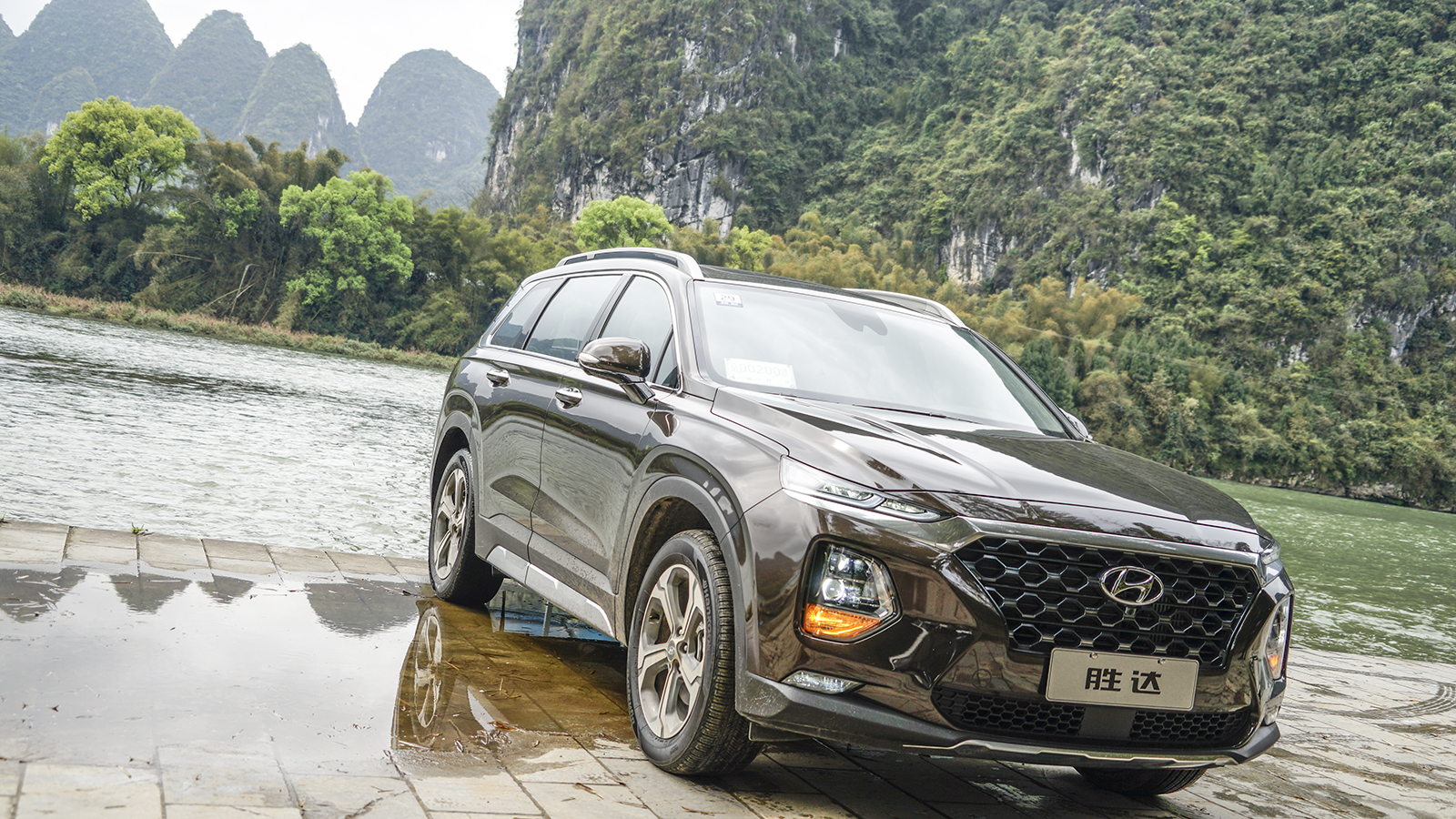 这台现代,或许是30万以内最运动的7座SUV