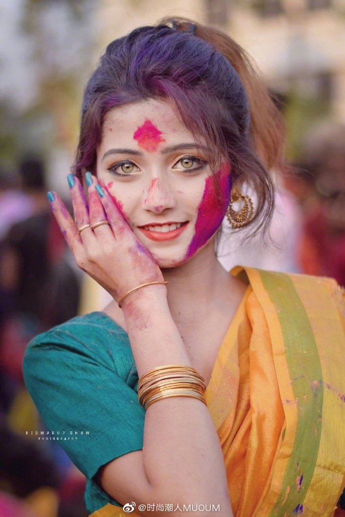 在印度的传统节日胡里节上