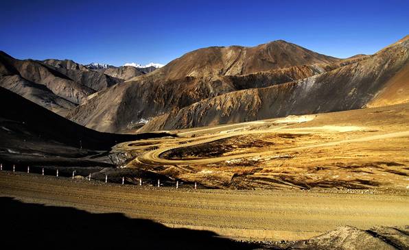 新疆这条公路翻越5000米高山成为“世界之最”！一生一定要去一次