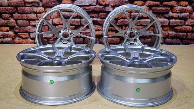 铝合金轮毂好还是钢质轮毂好？一个实验就能看出区别