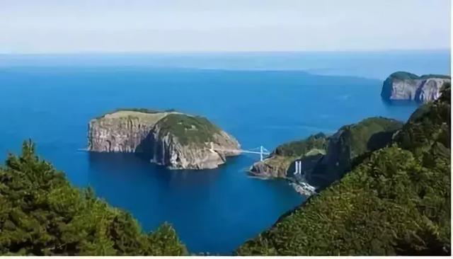 世界从来不缺自然的美景，也不缺奢华酒店！