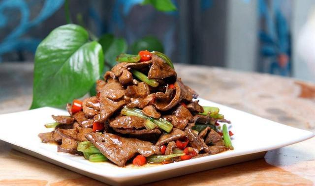 意料盐水时,用还是猪肝答案?冷水或许很清洗鸭血可以洗肺吗图片