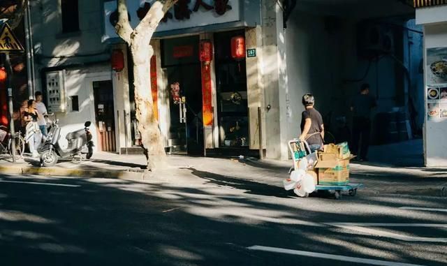 你永远穷不过一个上海人