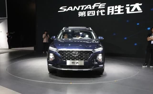 现代大7座指纹汽车，车长4米9+6速自动