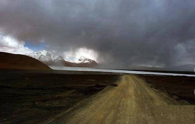 新疆这条公路翻越5000米高山成为“世界之最”！一生一定要去一次