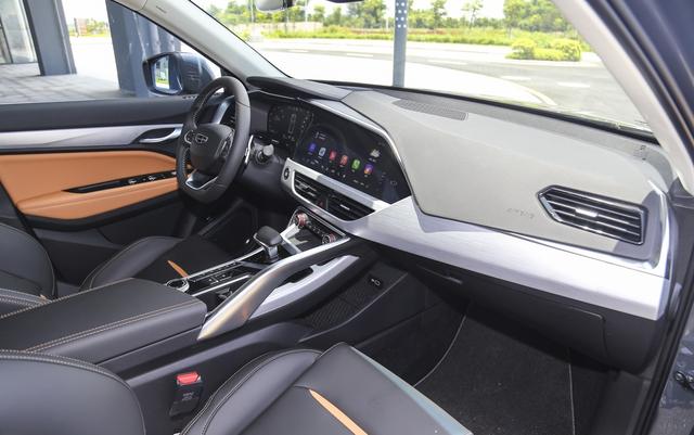 外观"小X4",内饰豪华科技,只卖13.58万,星越为何未能开门红?