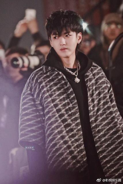 杨洋、朱一龙、易烊千玺、蔡徐坤、陈立农、吴